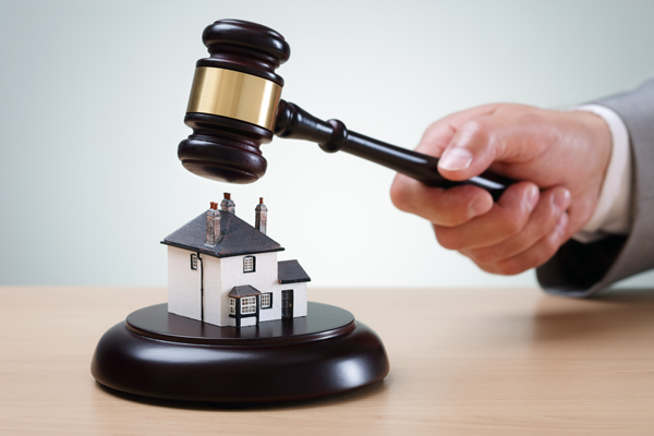 PIGNORAMENTO IMMOBILIARE: se non include i dati della pertinenza dotata di autonomia catastale, non si estende ad essa
