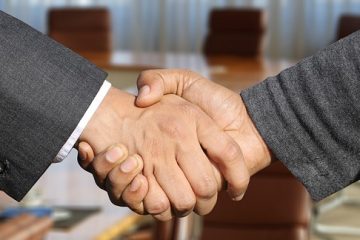 SOCIETÀ CANCELLATA: il socio che fa valere un credito deve qualificarsi come successore